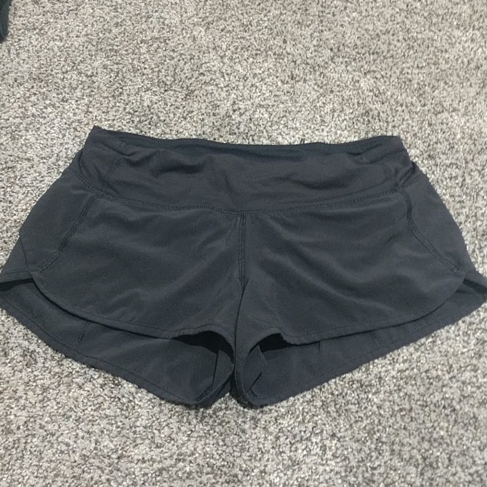 Lululemon shorts built in underwear